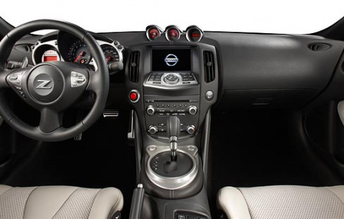 WordPress Car Dealer Nissan 370Z 11