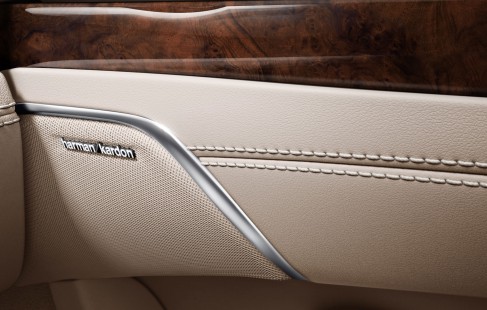 Mercedes Benz Wordpress Car Dealer 12